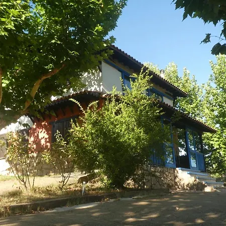 Casarural Lascanalejas Сasa de vacaciones Sotoserrano